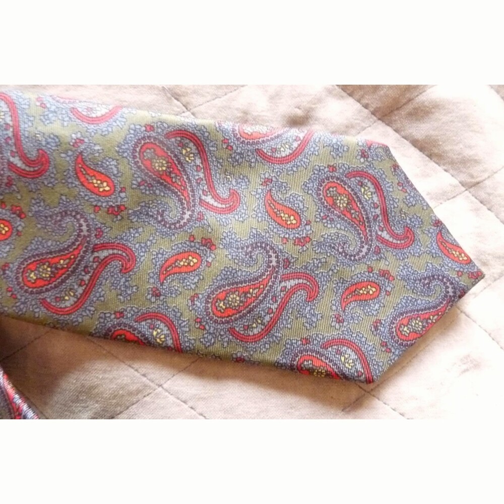 Vintage Liberty of London Paisley silk Gray Red tie Signature fabric lining